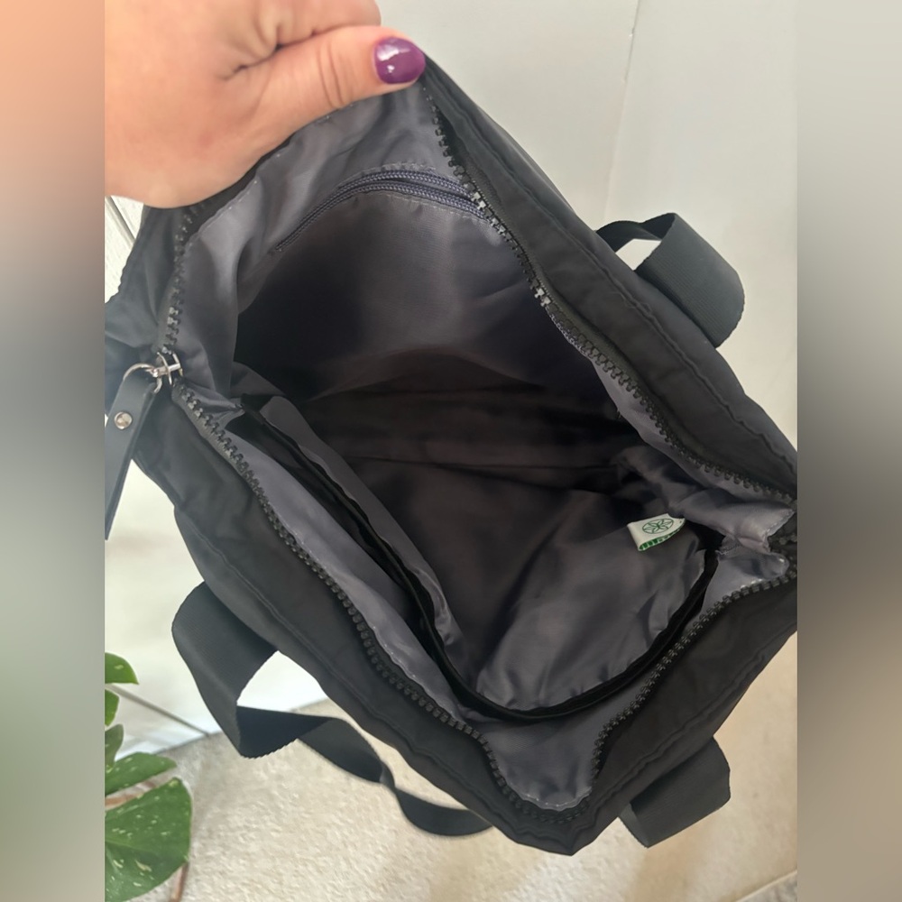 GAIAM Black Tote Bag with White Yoga Mat Holder - Picture 7 of 7